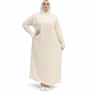Abaya Longue Beige Crème avec Dentelle – Élégance et Confort Modeste